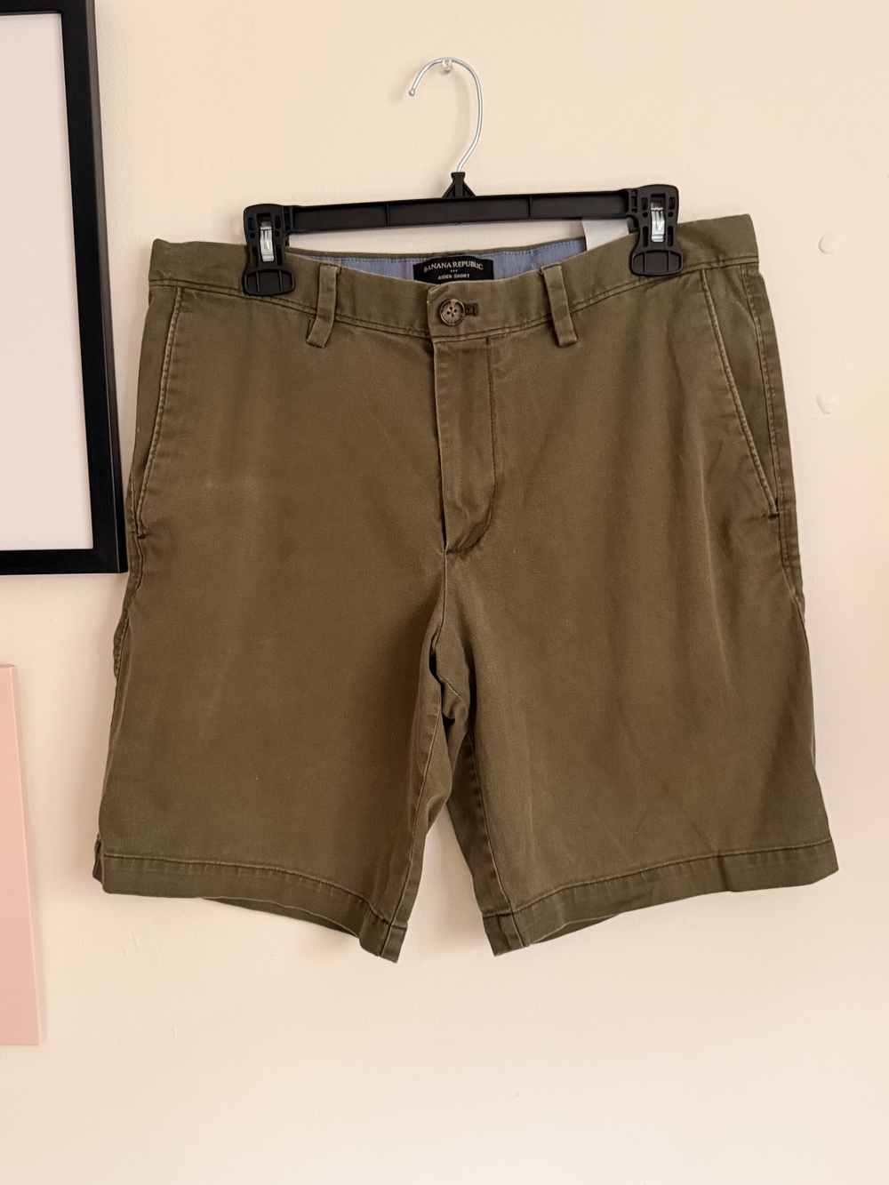 Banana Republic Men's Olive Green Chino Shorts